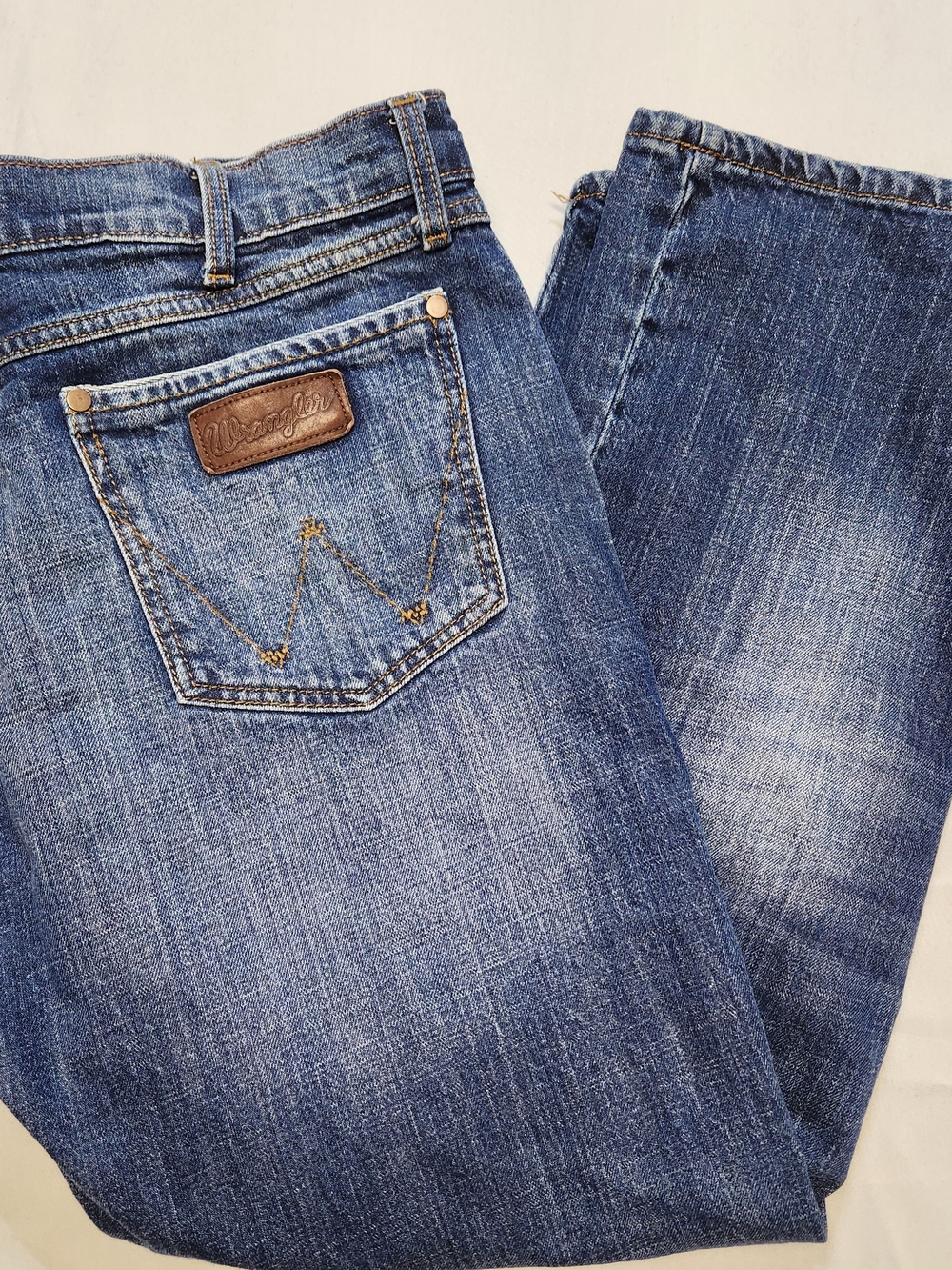 Wrangler Retro Relaxed Boot Jeans Mens size M 33x30 Wash Denim Blue Cowboy 33x27